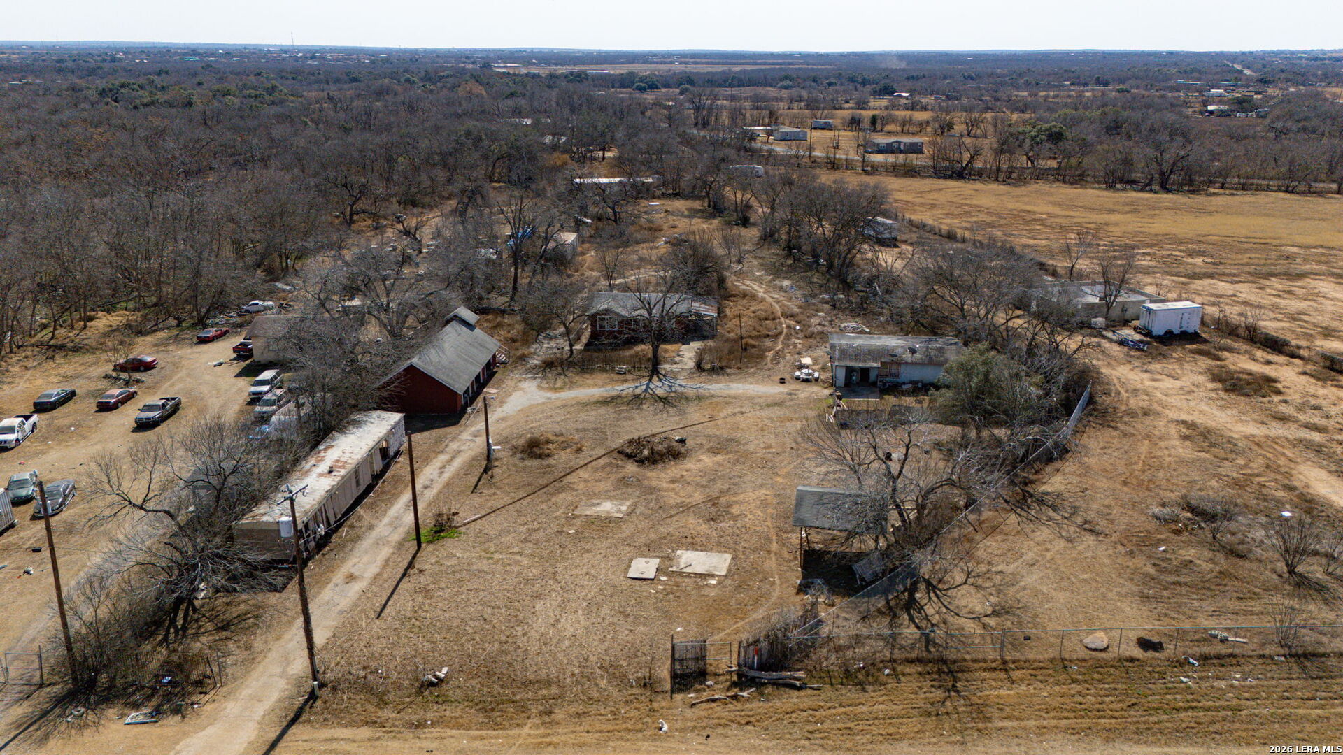 main property photo 14