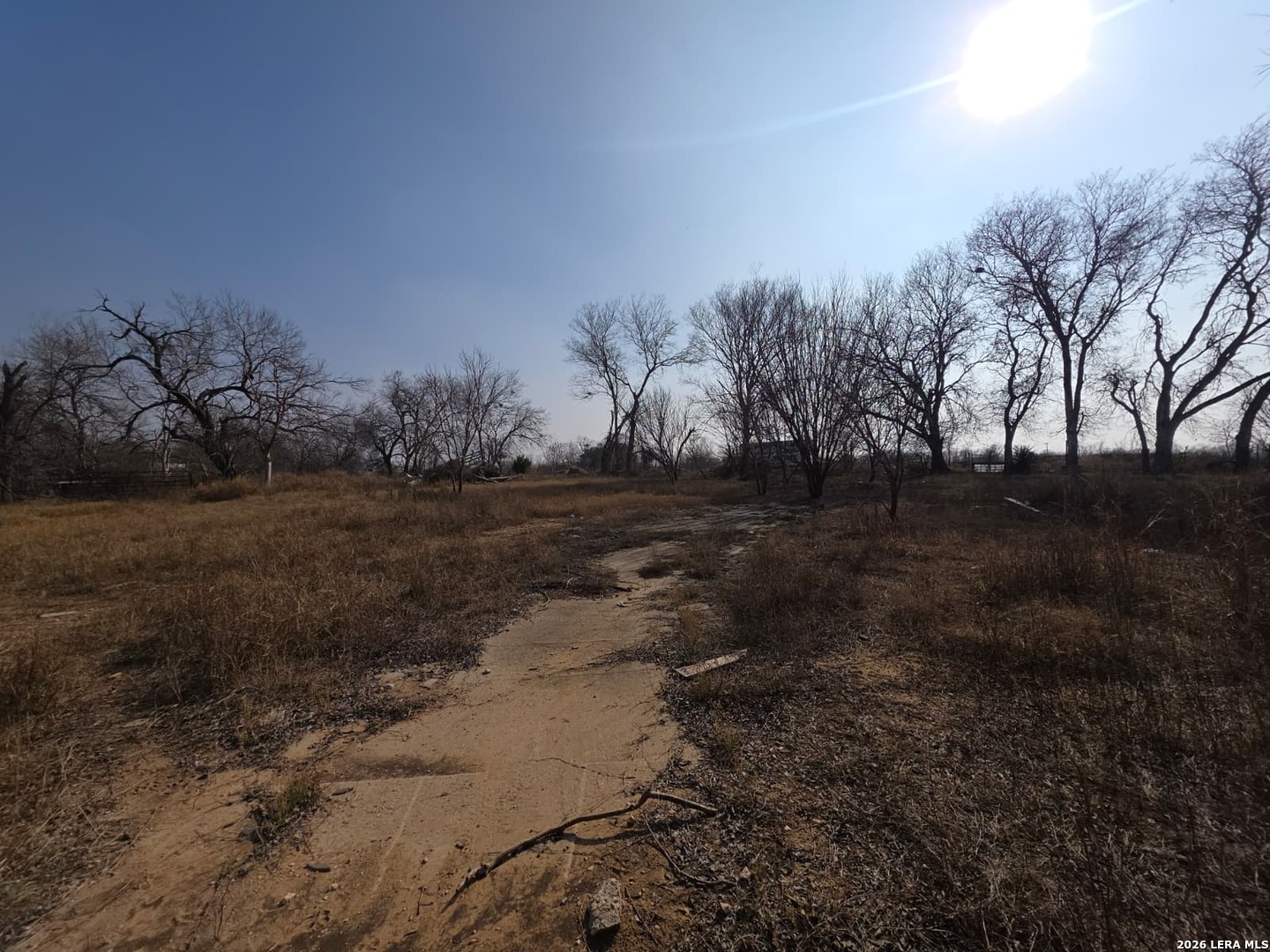 main property photo 23