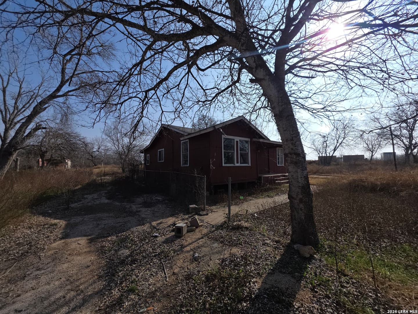main property photo 26