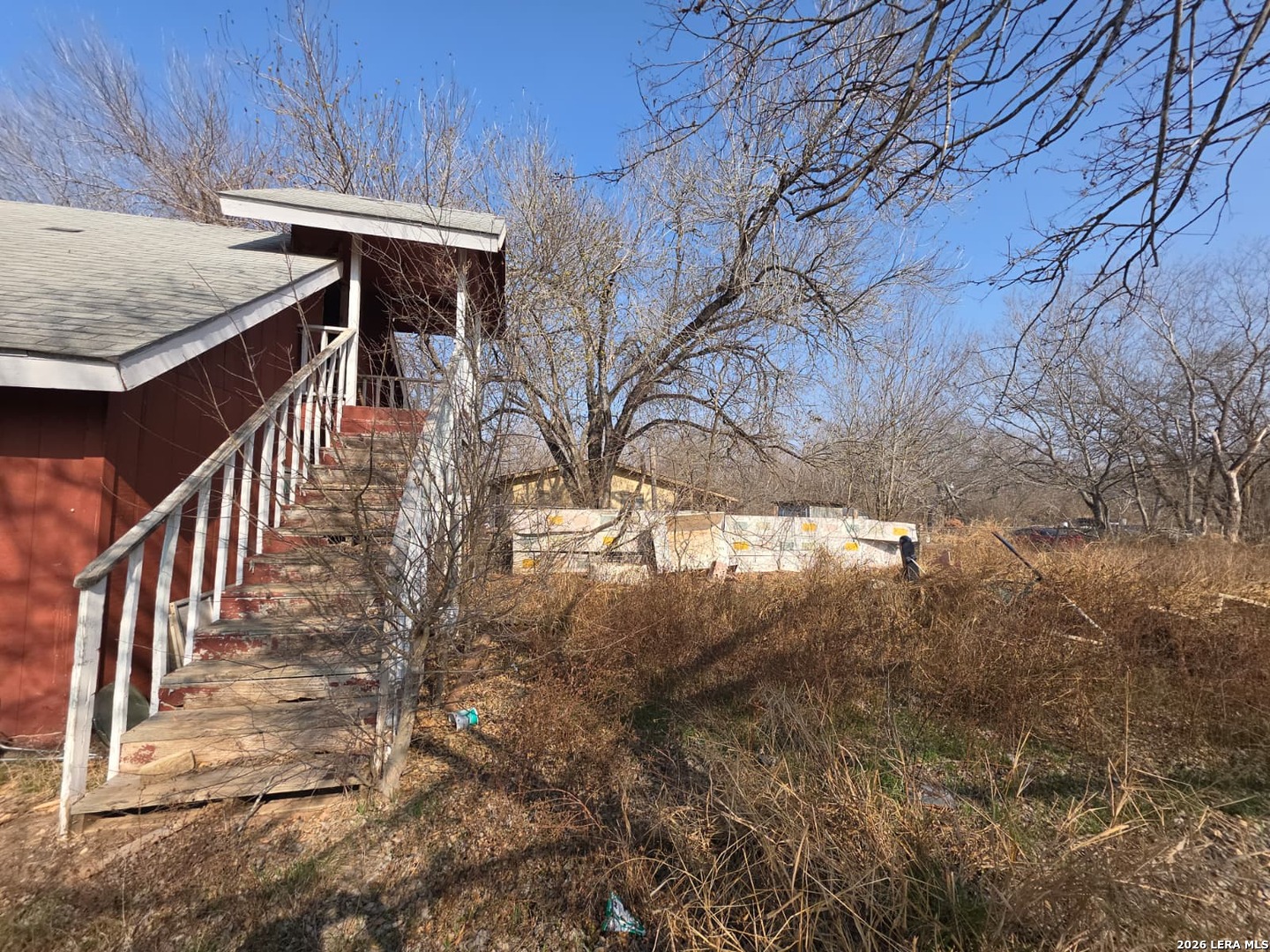 main property photo 27