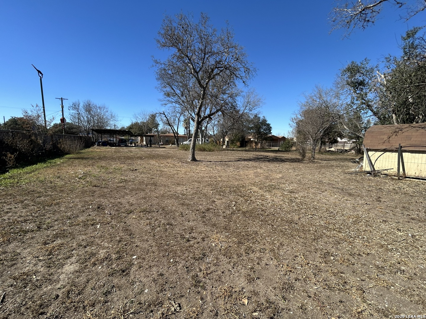 main property photo 11