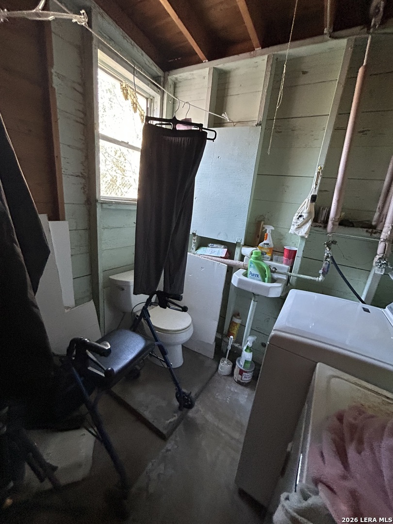 main property photo 12