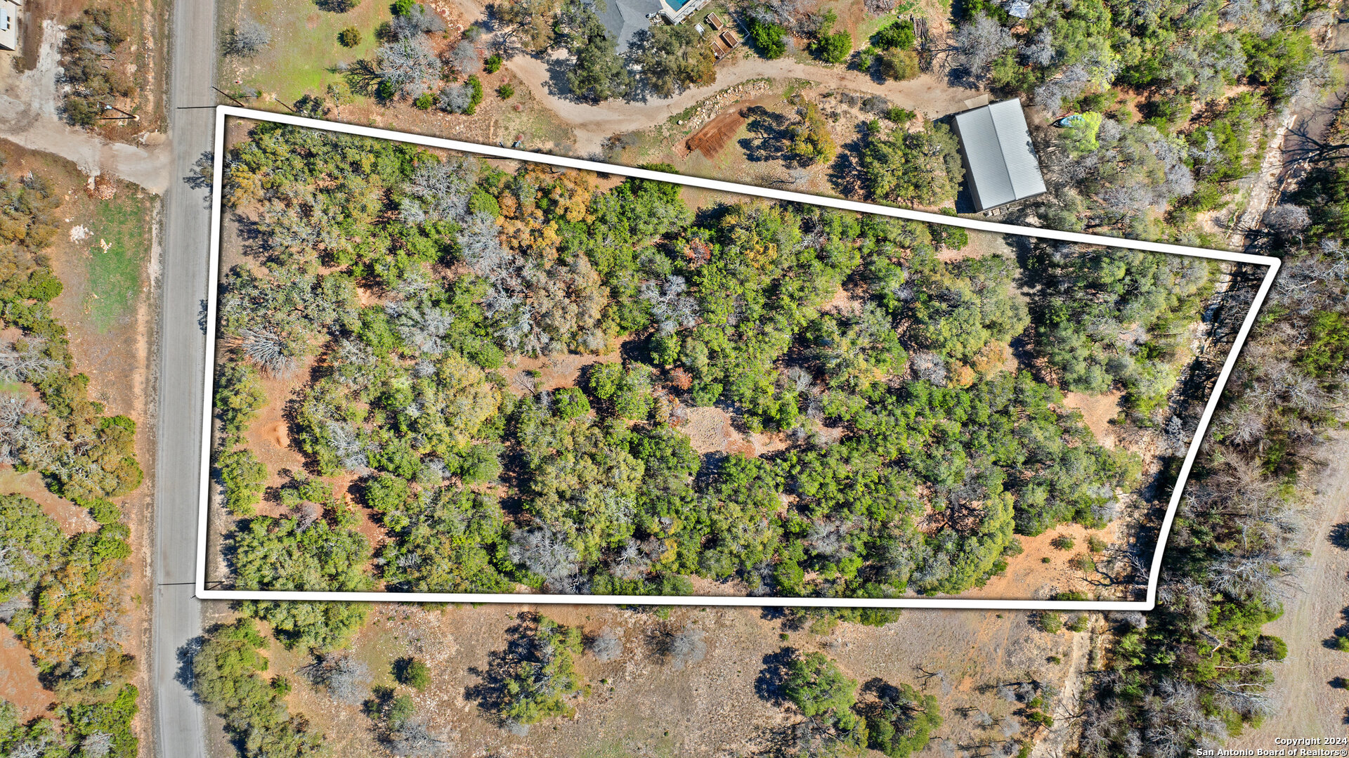 main property photo 5