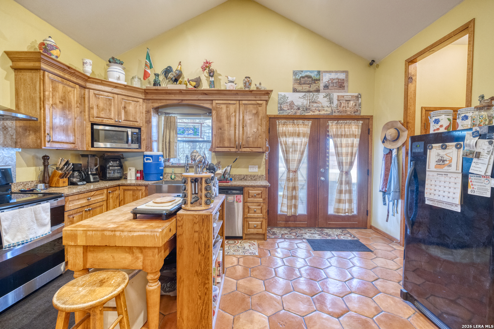 main property photo 20
