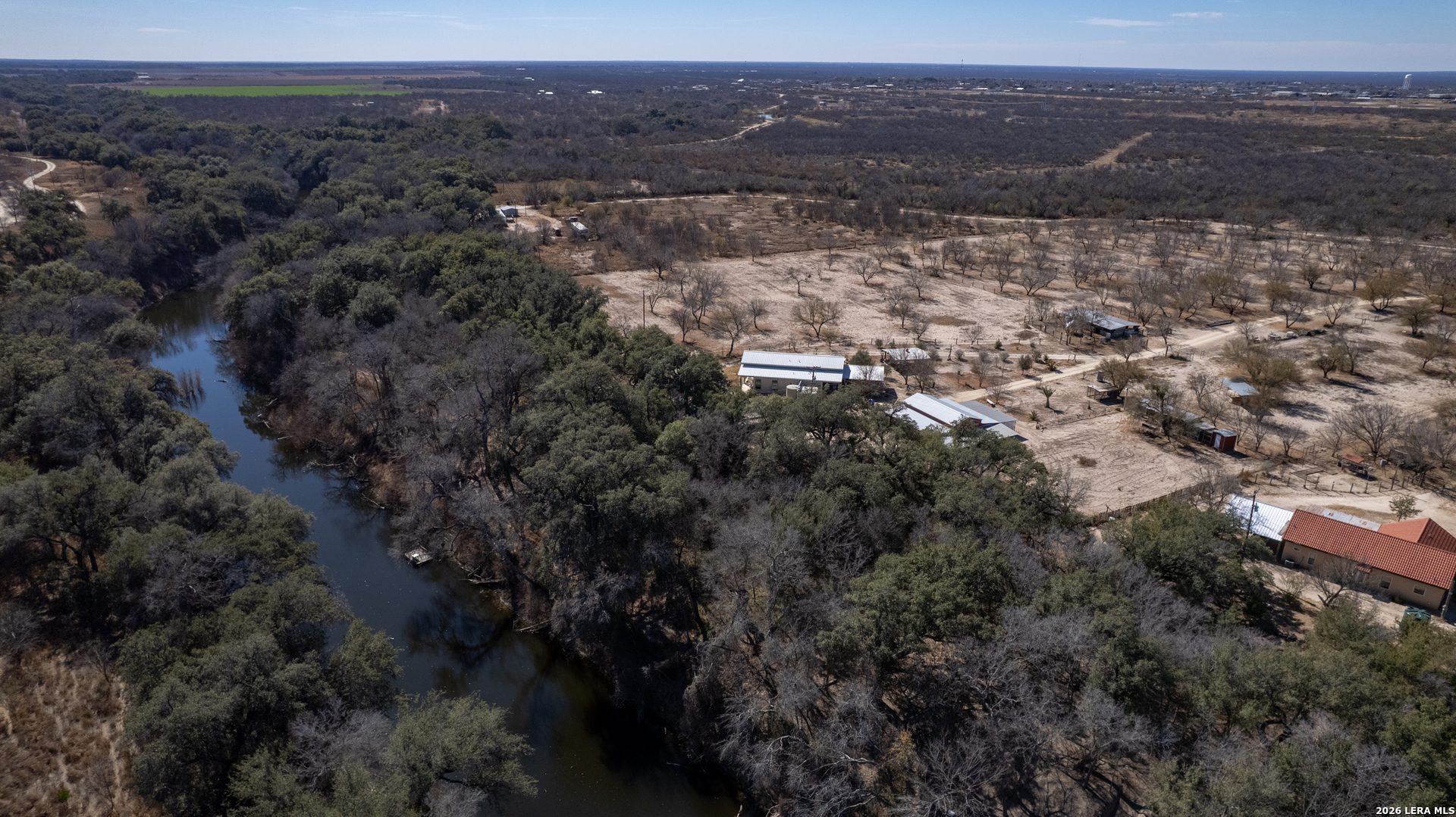 main property photo 36