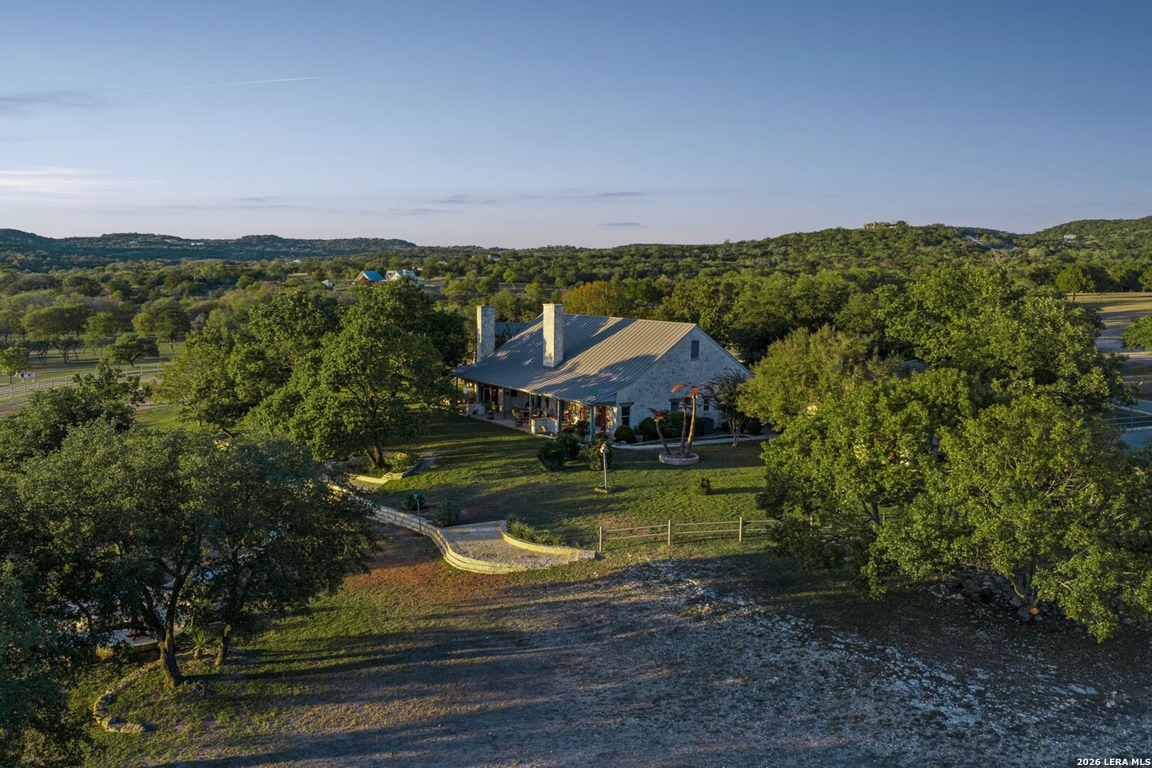 main property photo 32