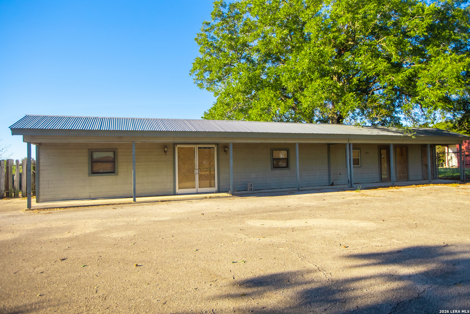 main property photo 4