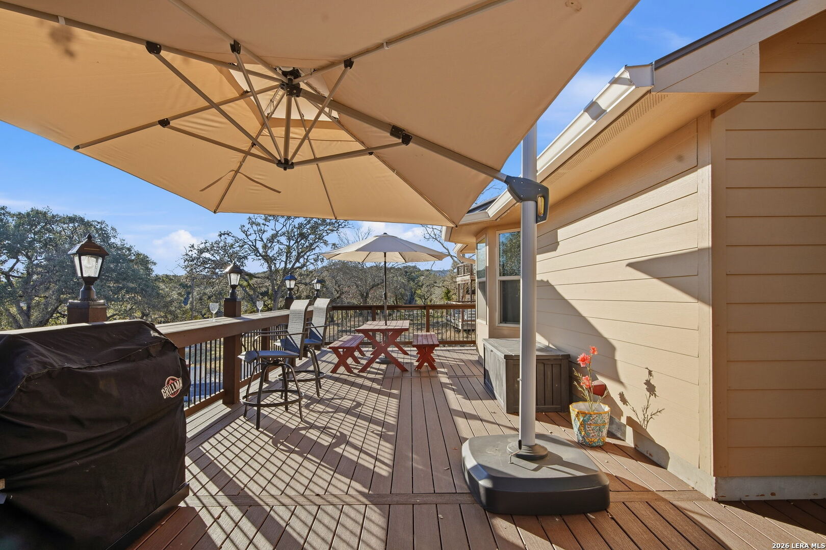 main property photo 48