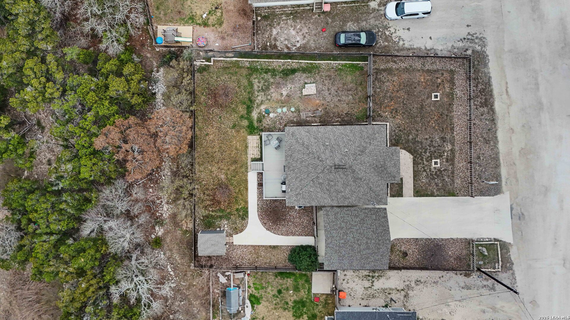main property photo 19
