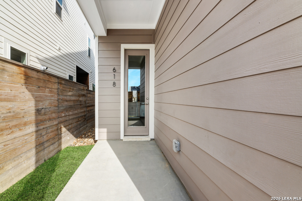 main property photo 17