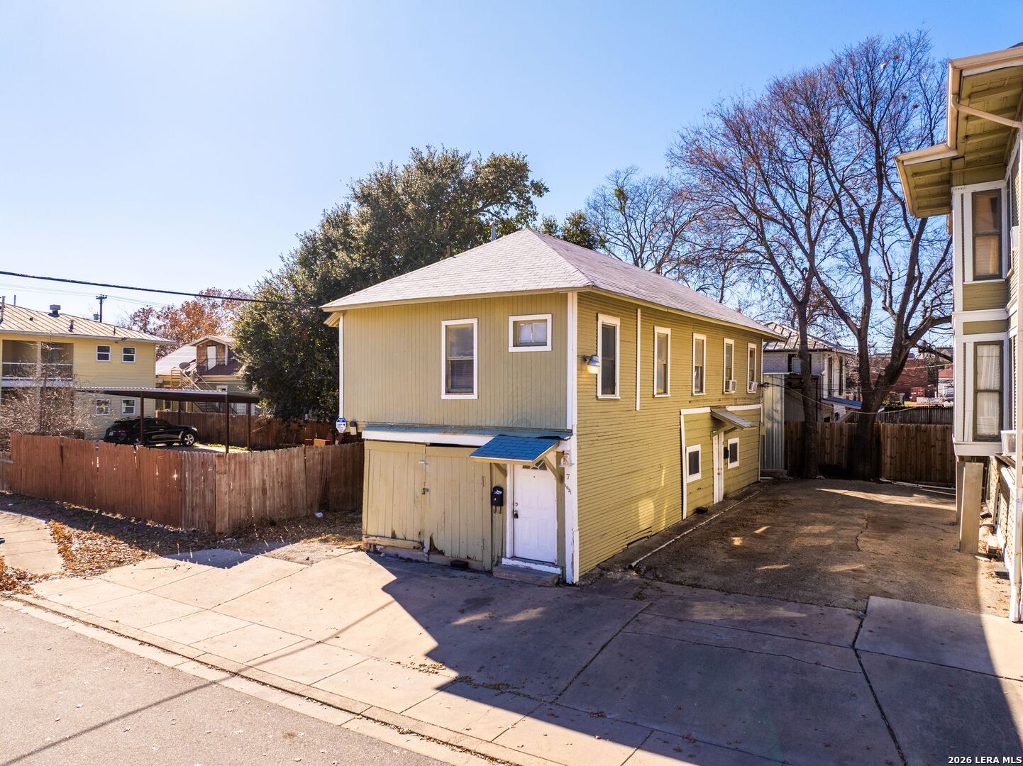 main property photo 2