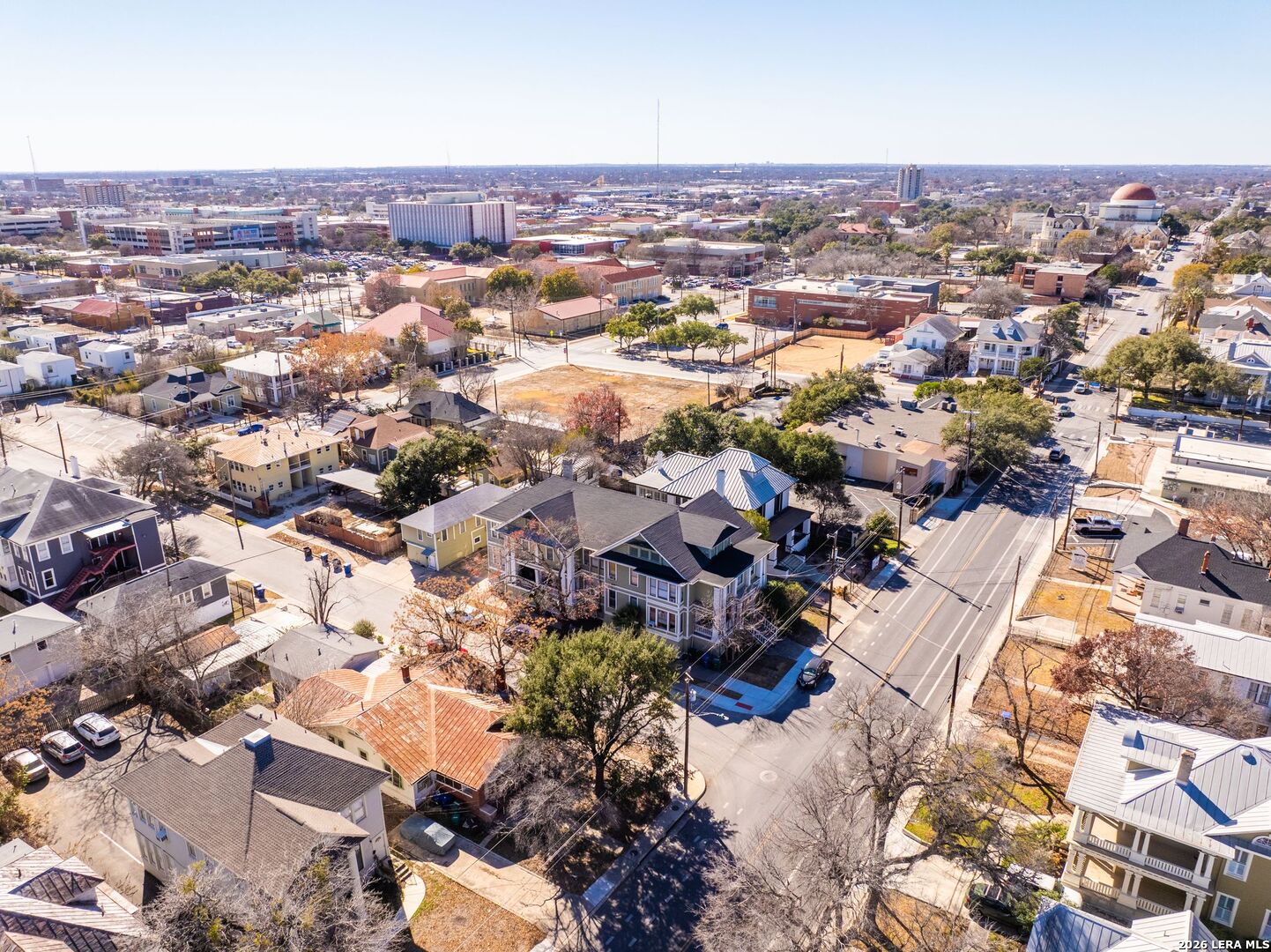 main property photo 40