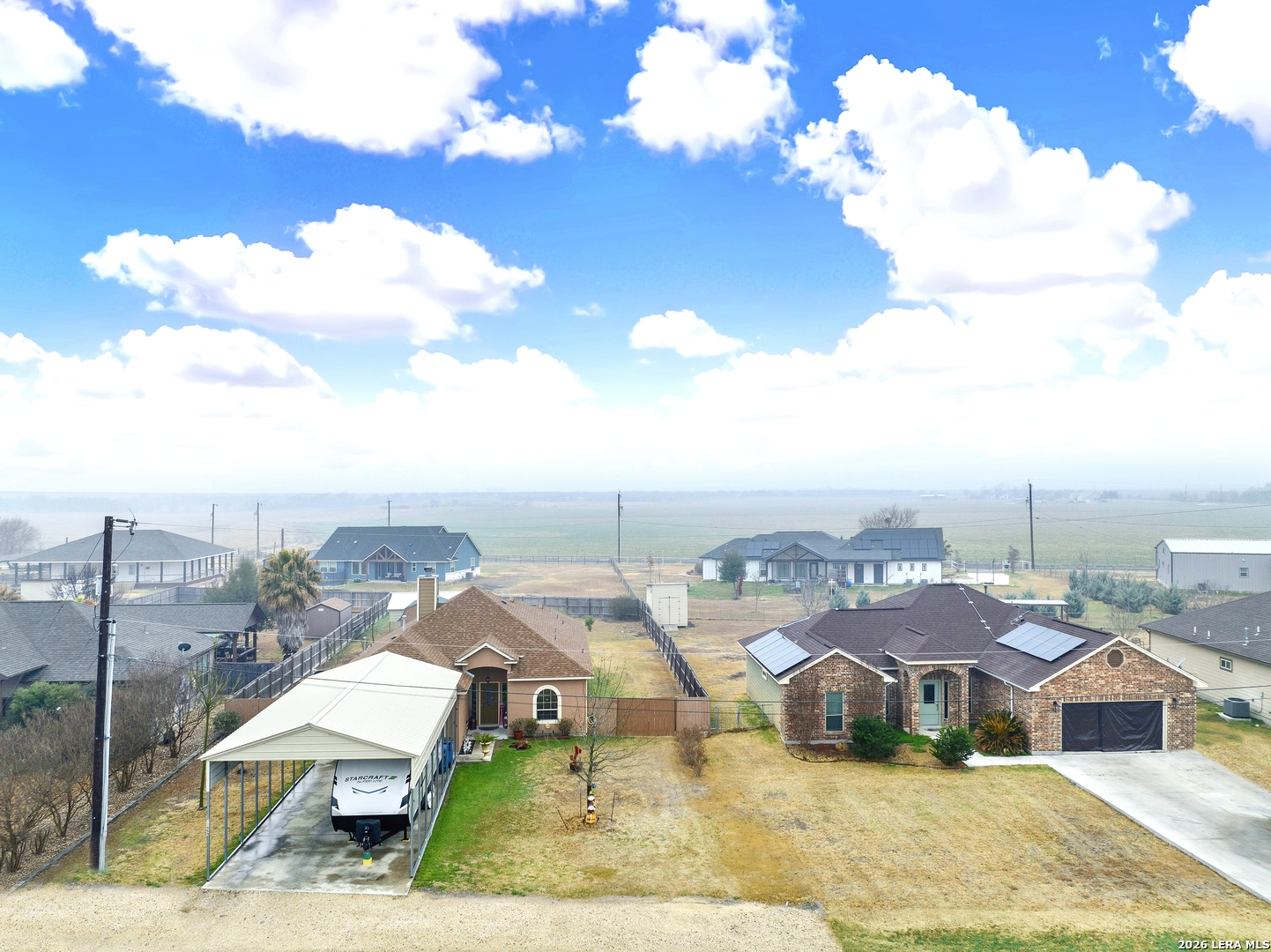 main property photo 28