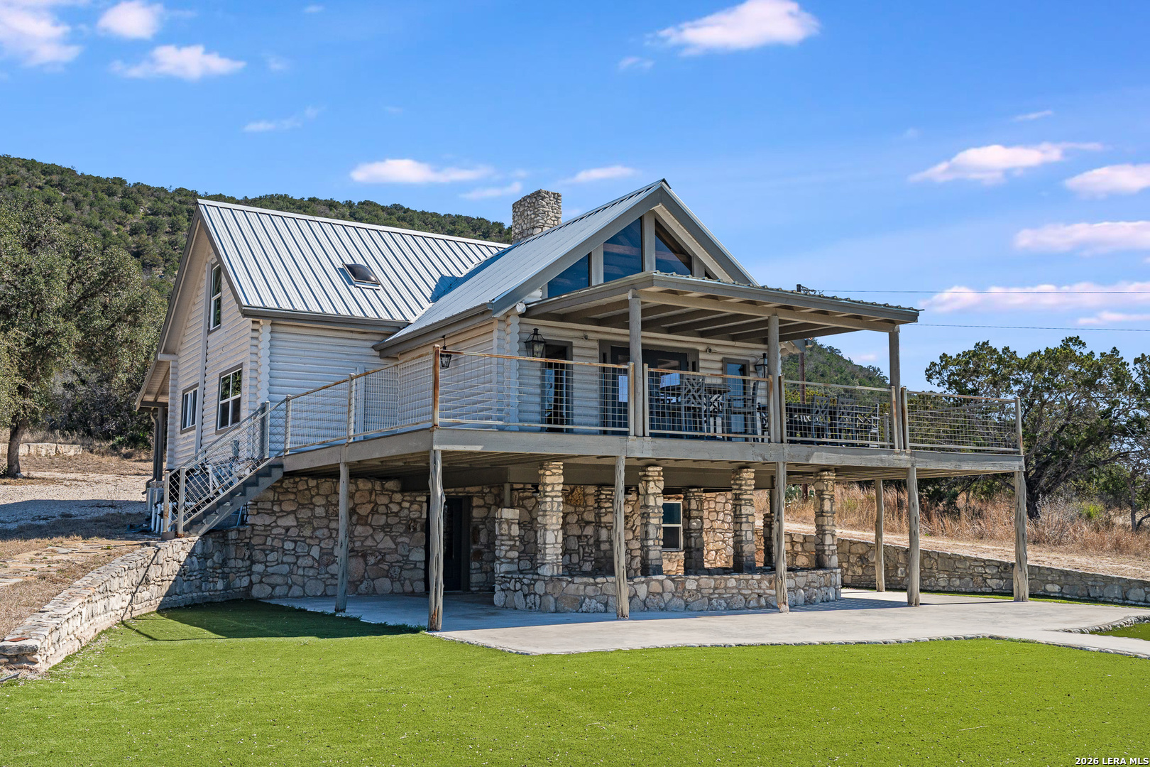 main property photo 18