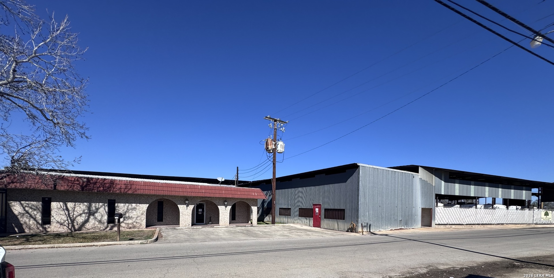 main property photo 1
