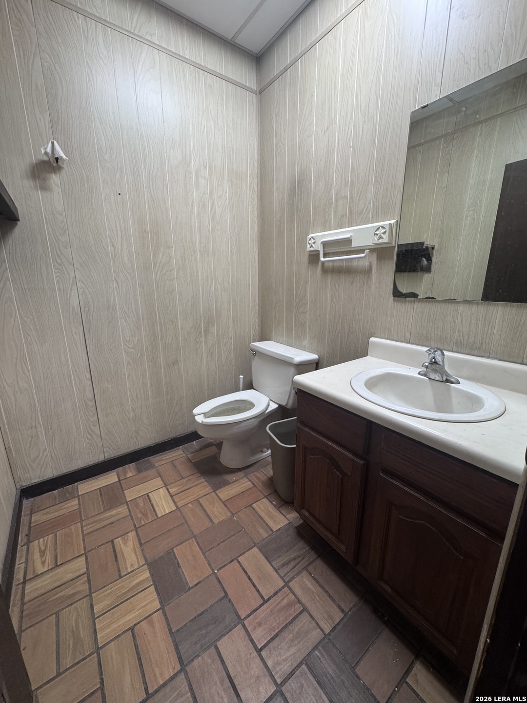 main property photo 19