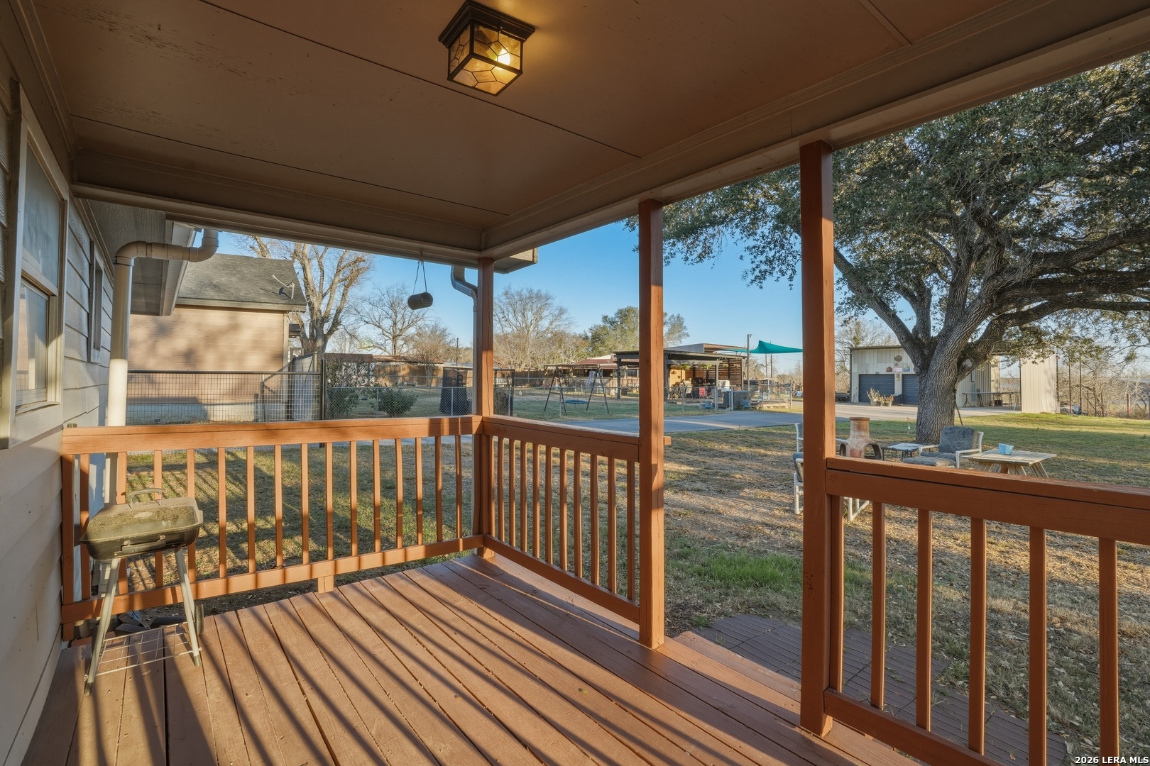 main property photo 27