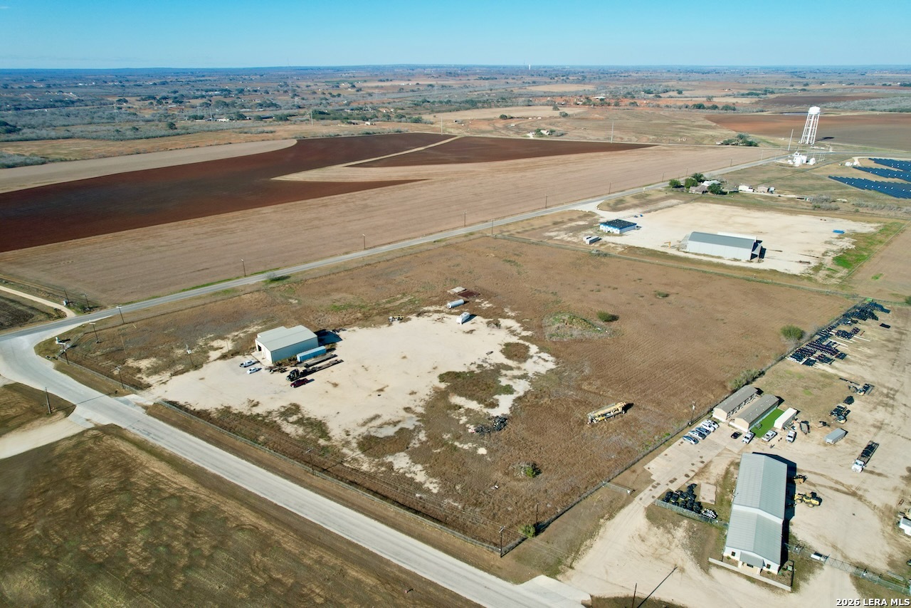 main property photo 14