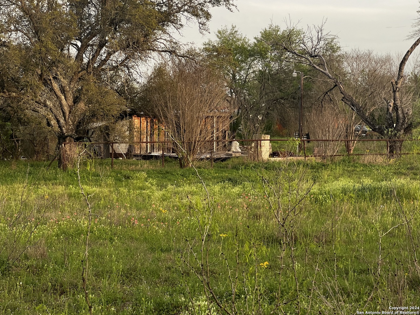 main property photo 6