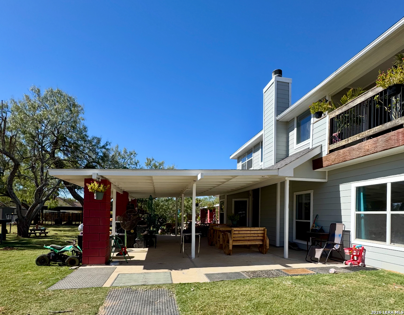 main property photo 3