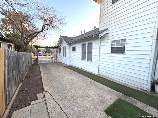 property viewer photo 3