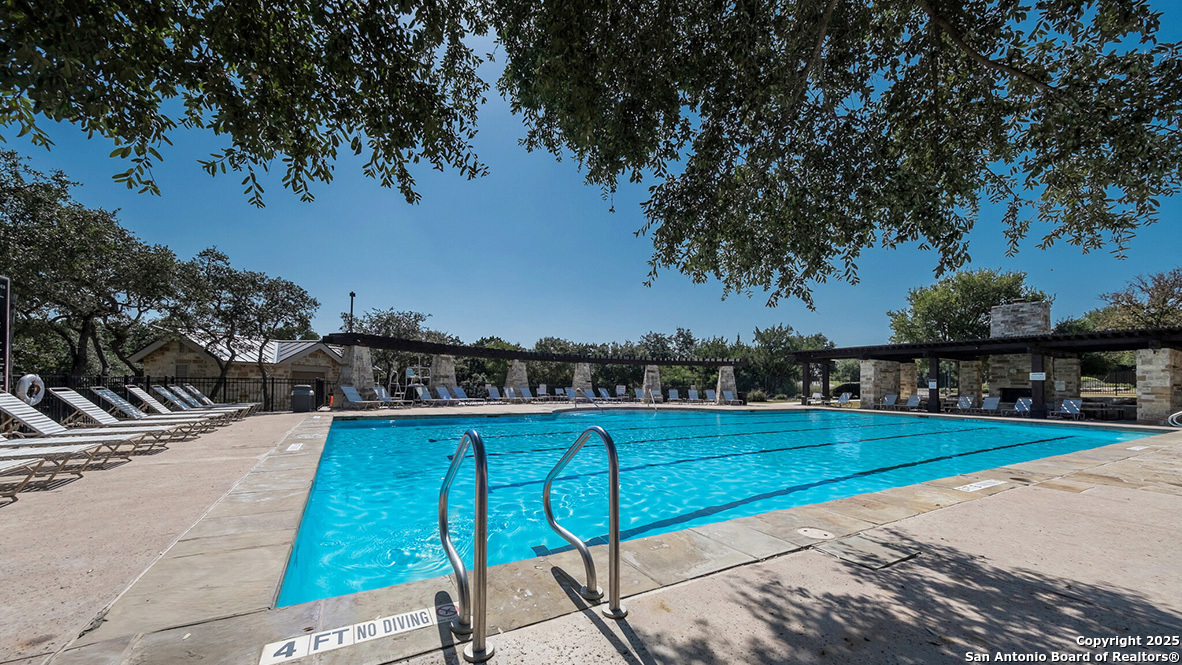 property viewer photo 46