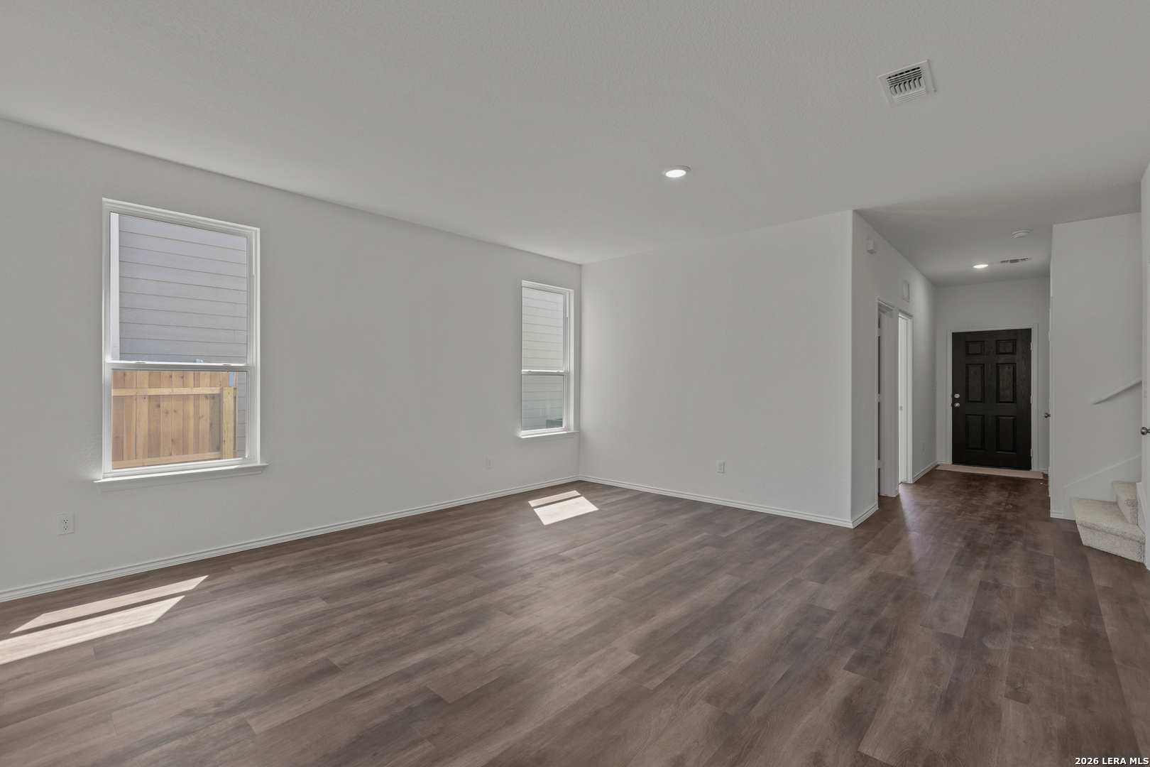 property viewer photo 10