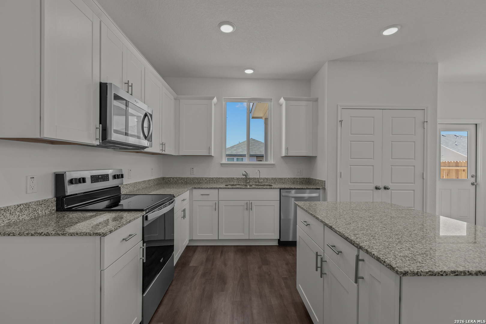 property viewer photo 17