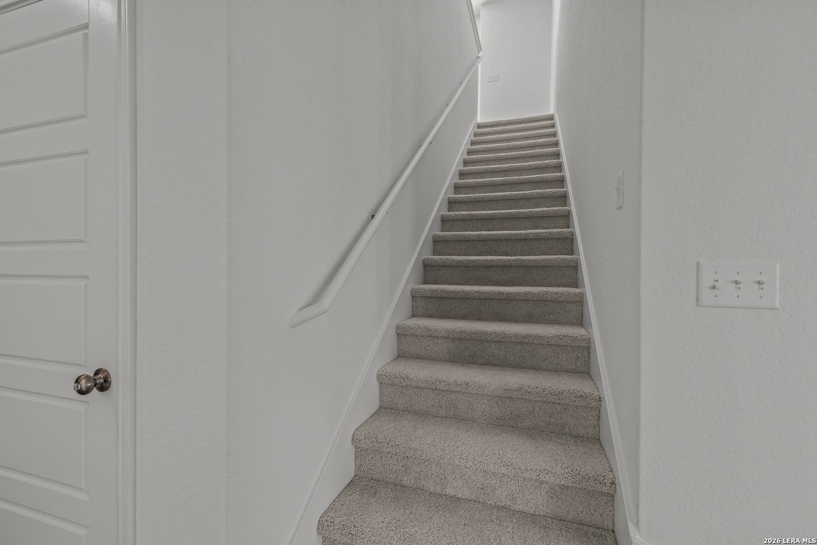 property viewer photo 26