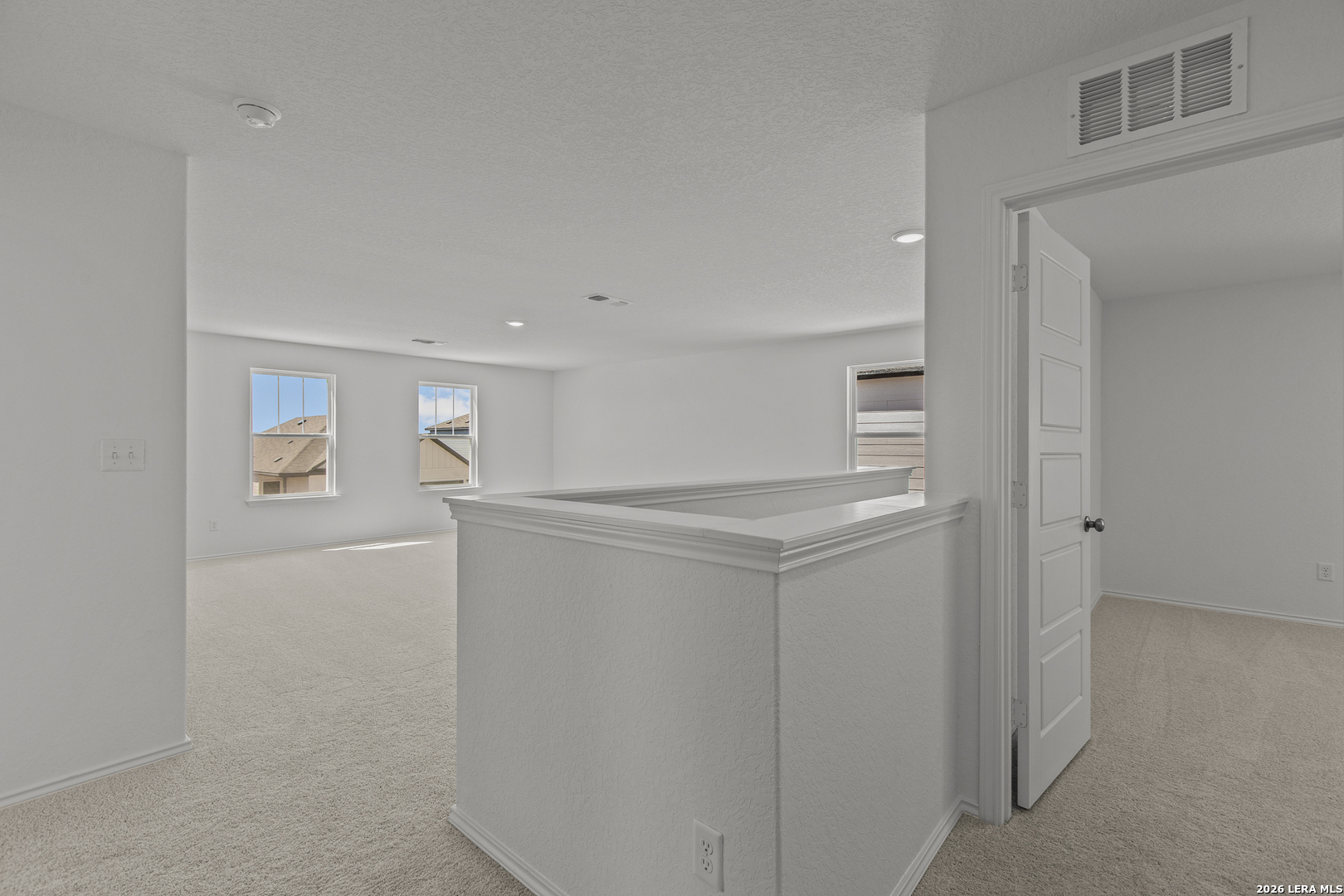 property viewer photo 28