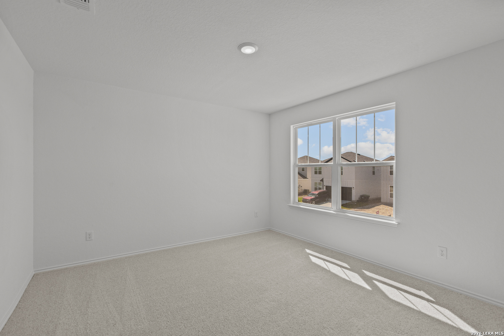 property viewer photo 4