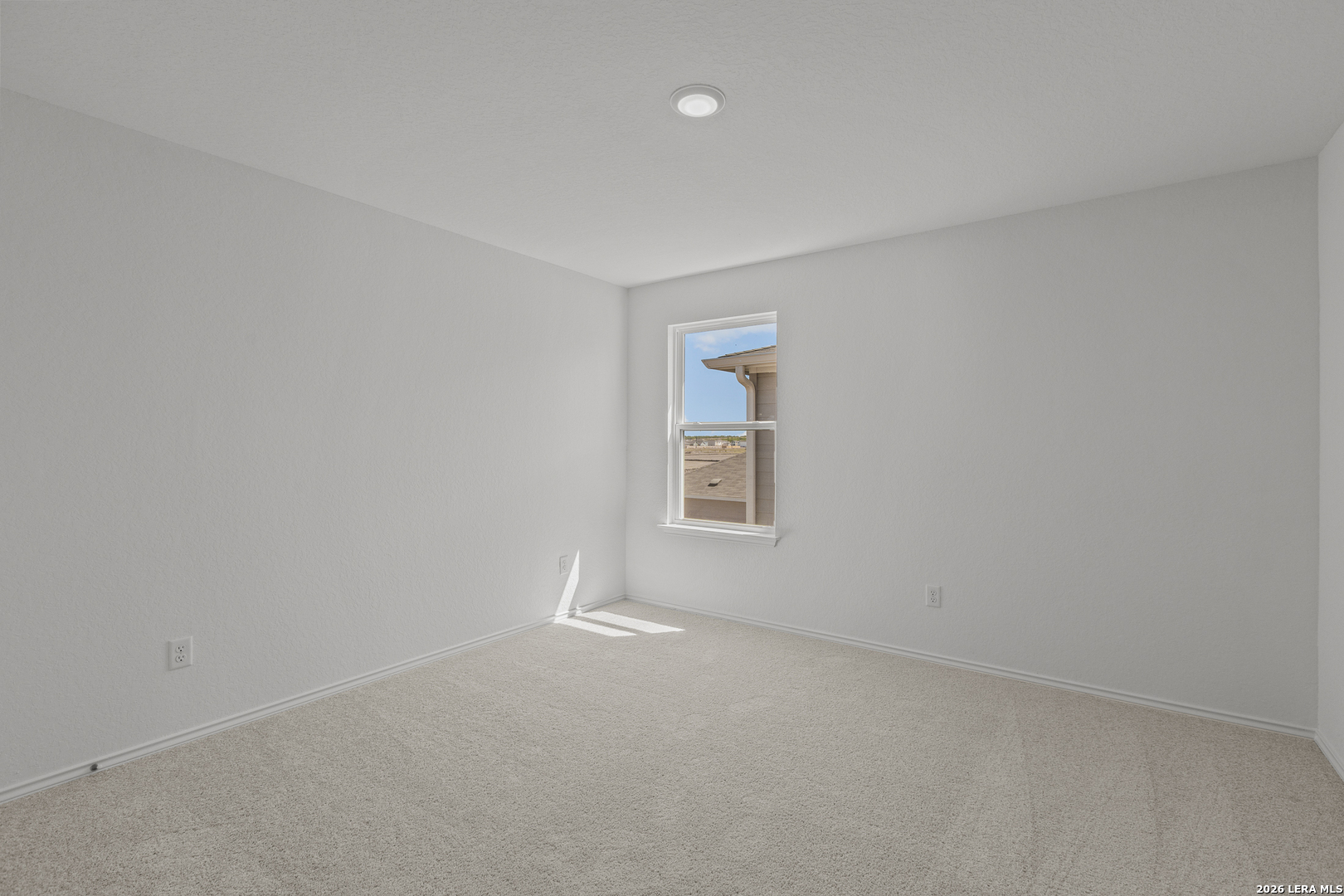property viewer photo 5