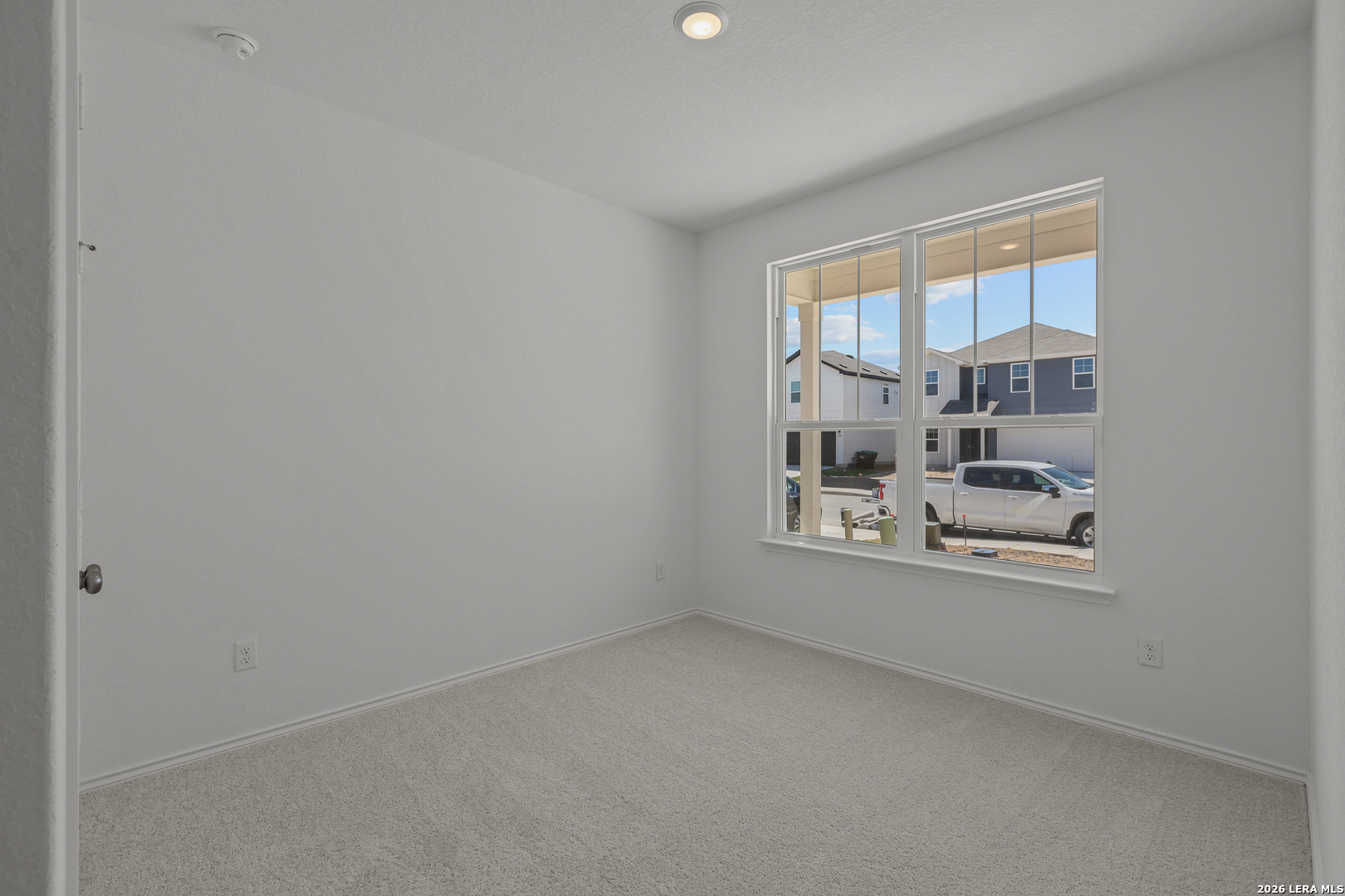 property viewer photo 6
