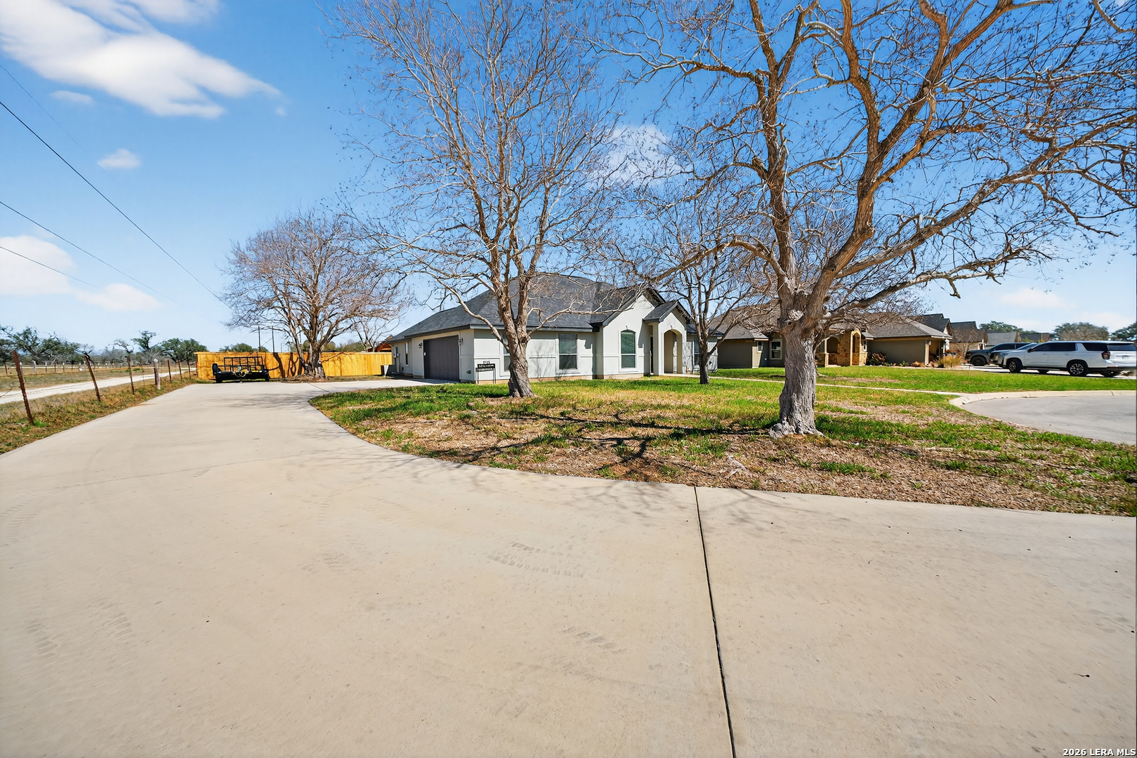 main property photo 4