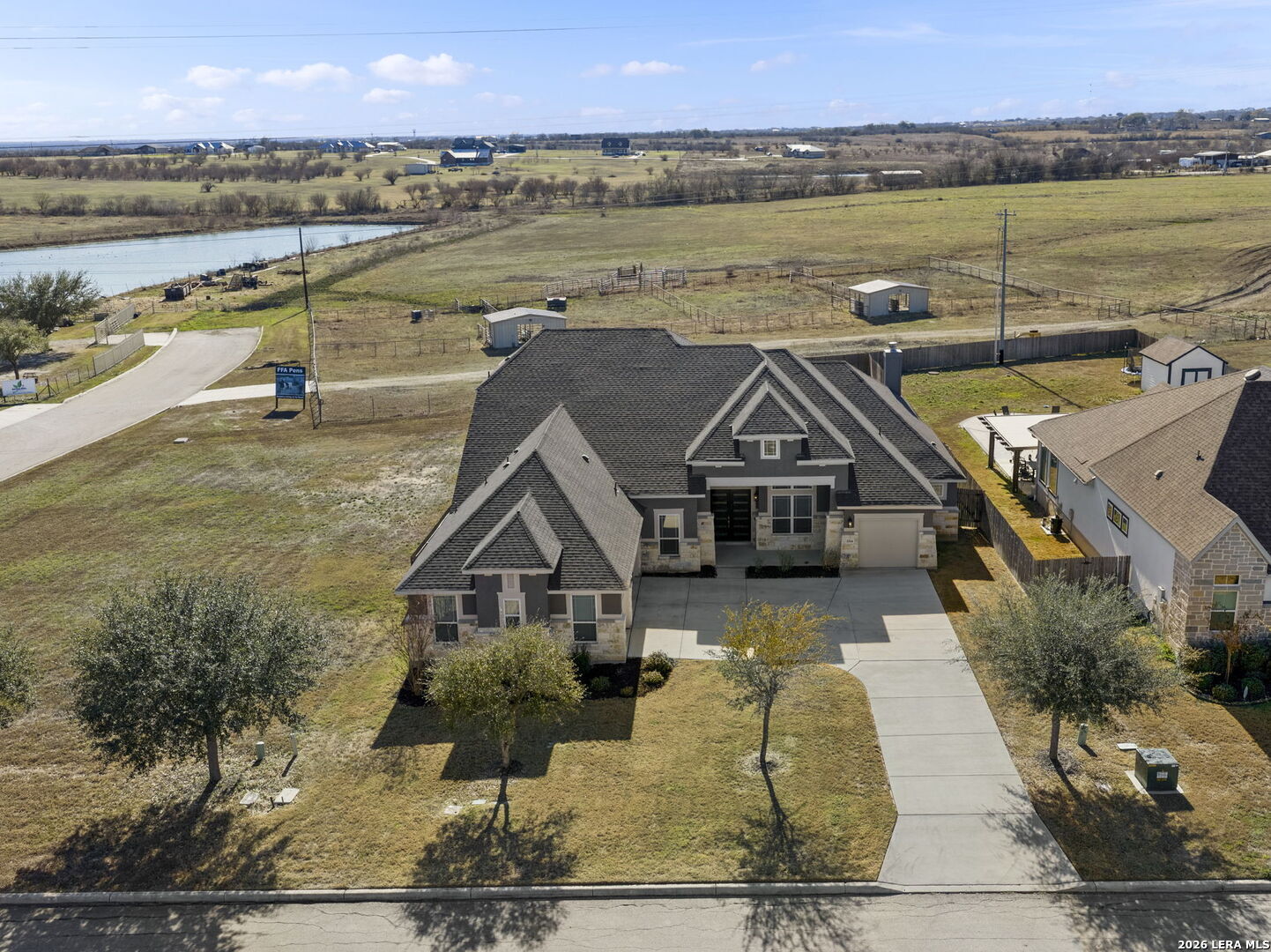 main property photo 45