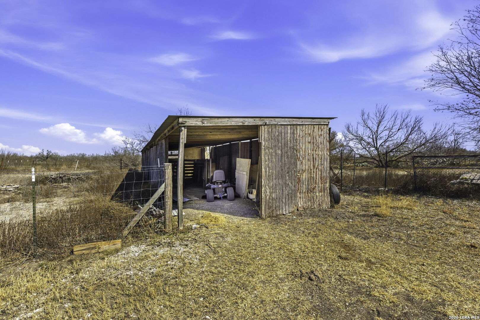 main property photo 20