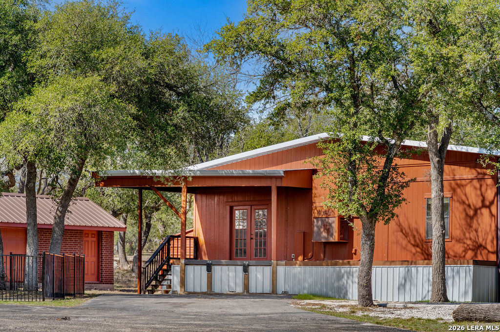 main property photo 36