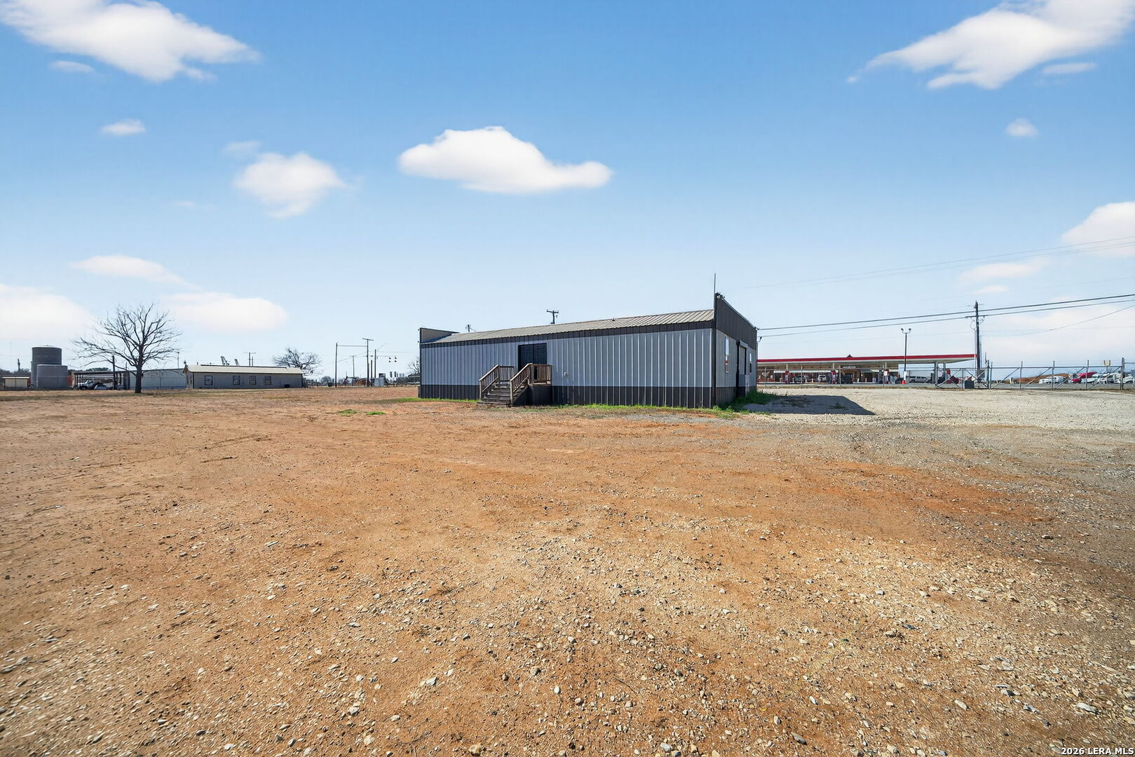 main property photo 20