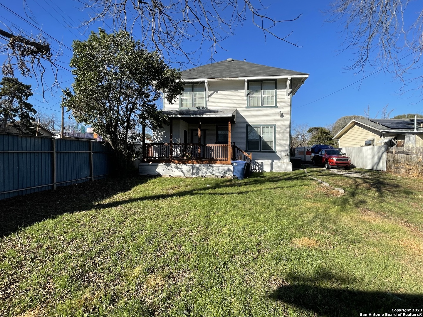 main property photo 13