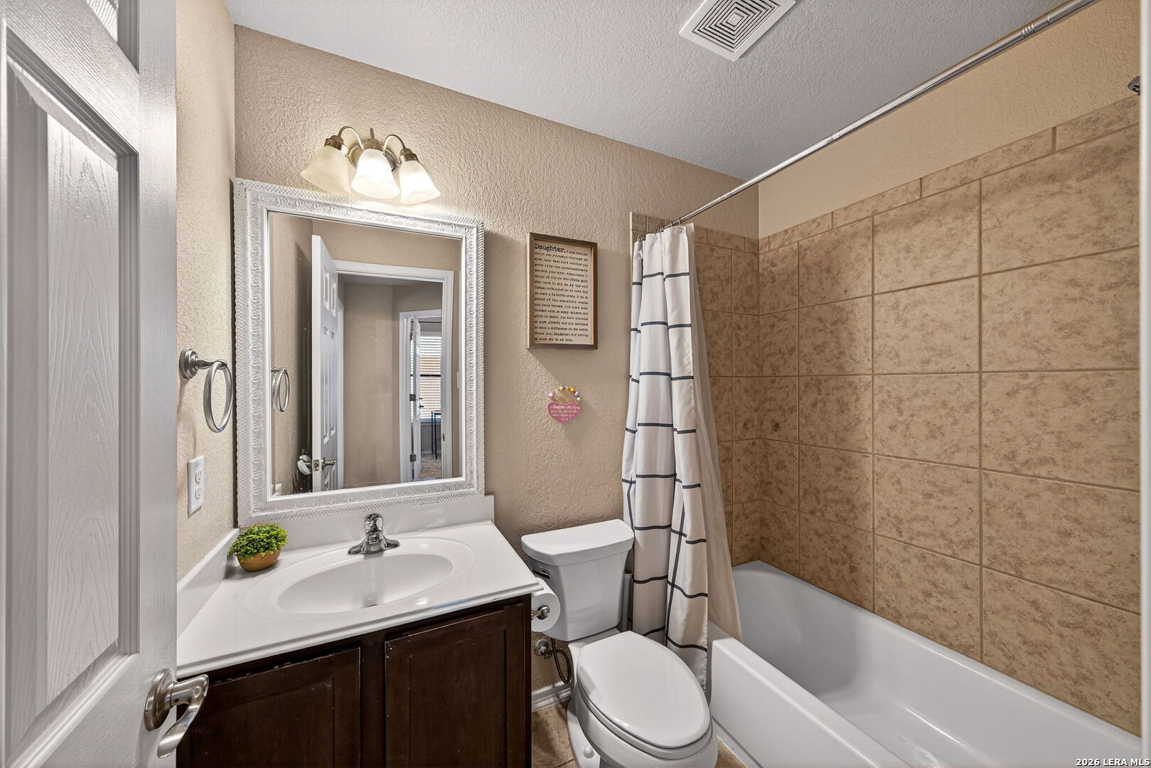 property viewer photo 17