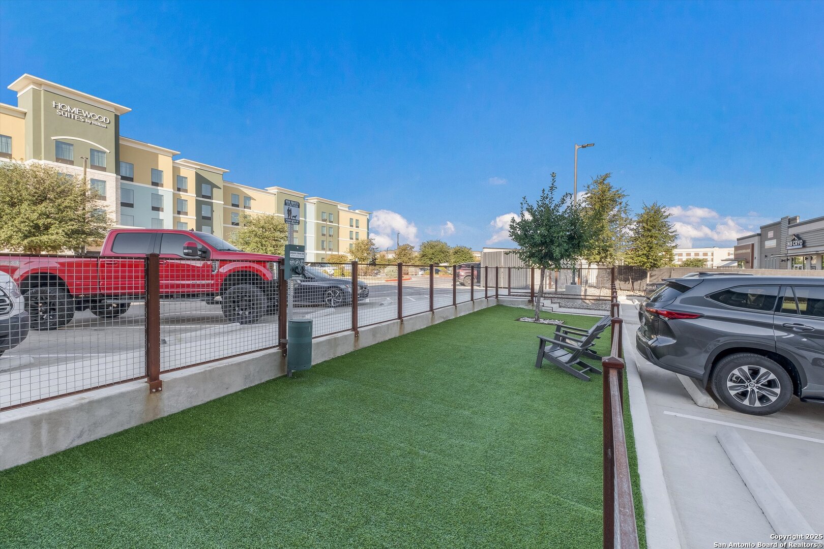 main property photo 16