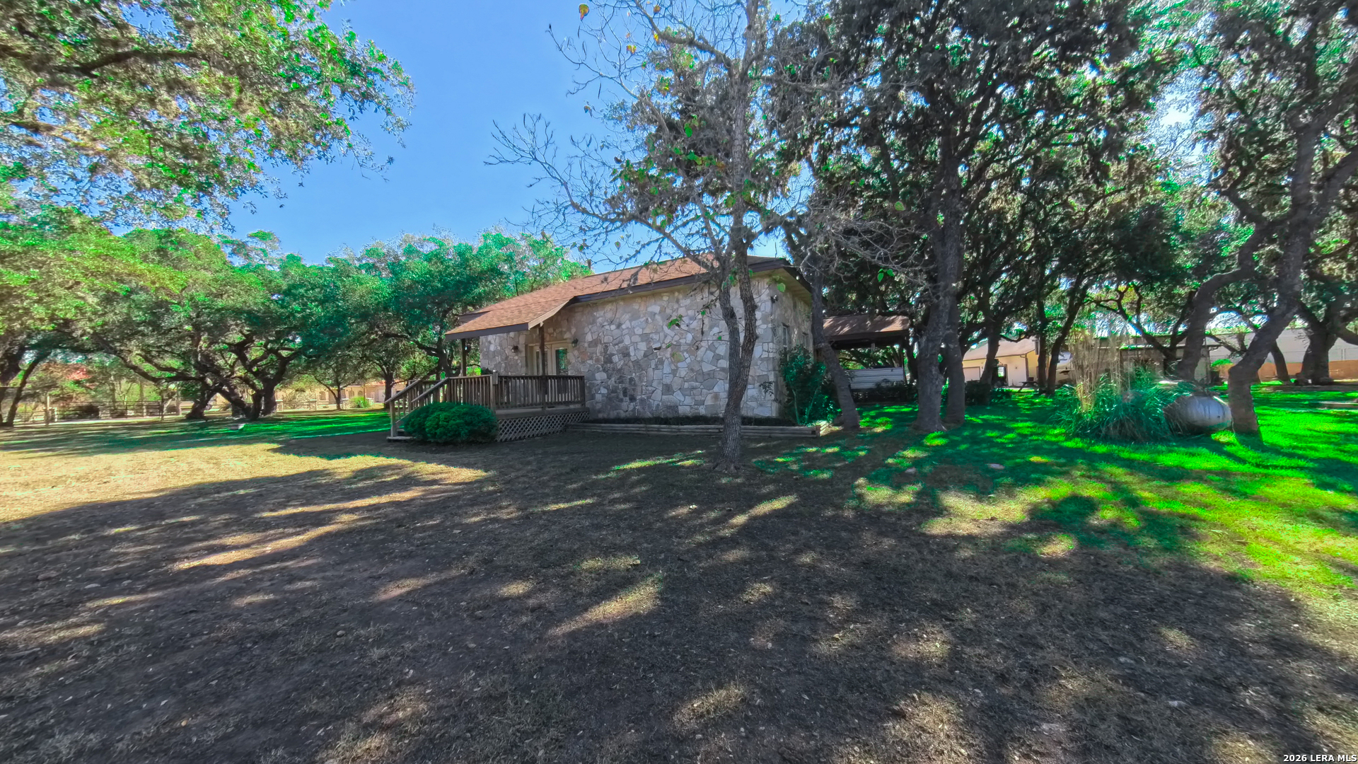 main property photo 50