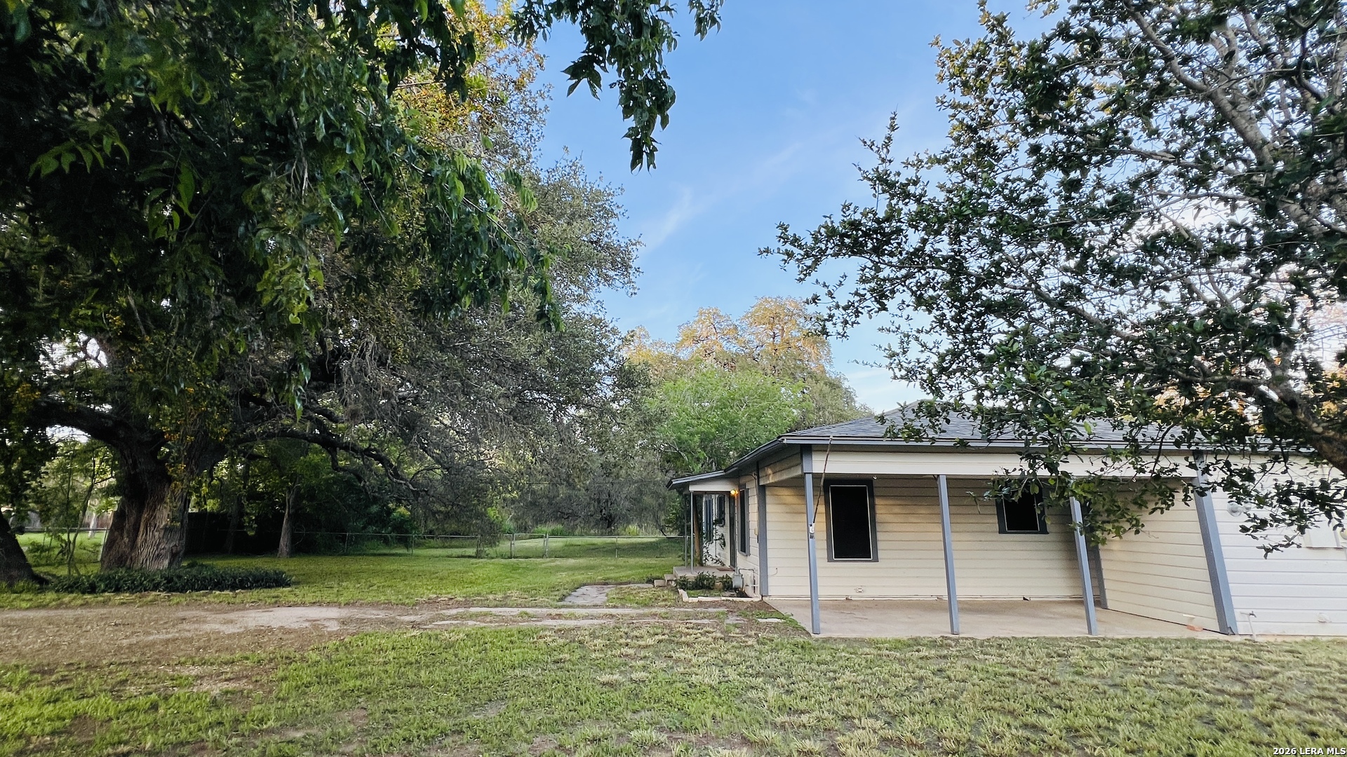 main property photo 27
