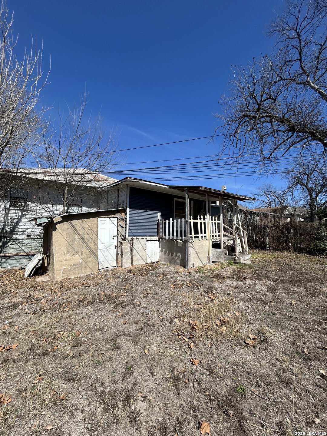 main property photo 18