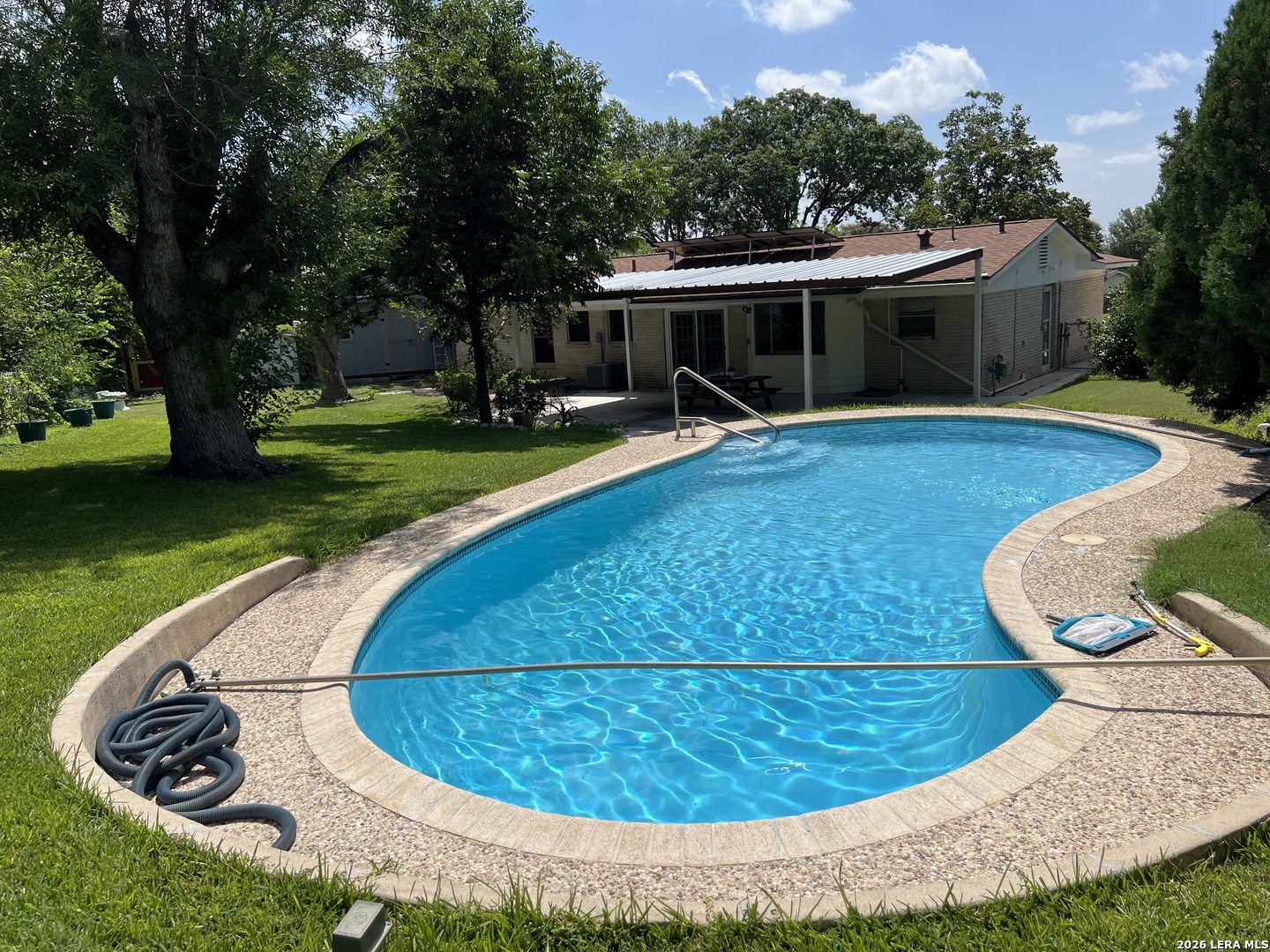 main property photo 21