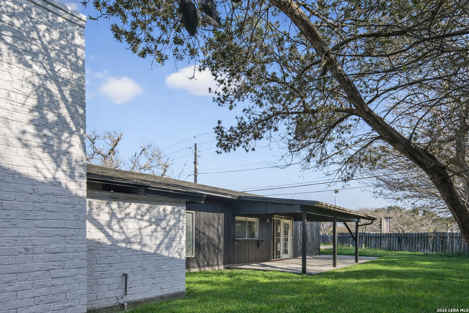 main property photo 19
