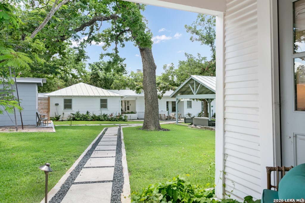 main property photo 15