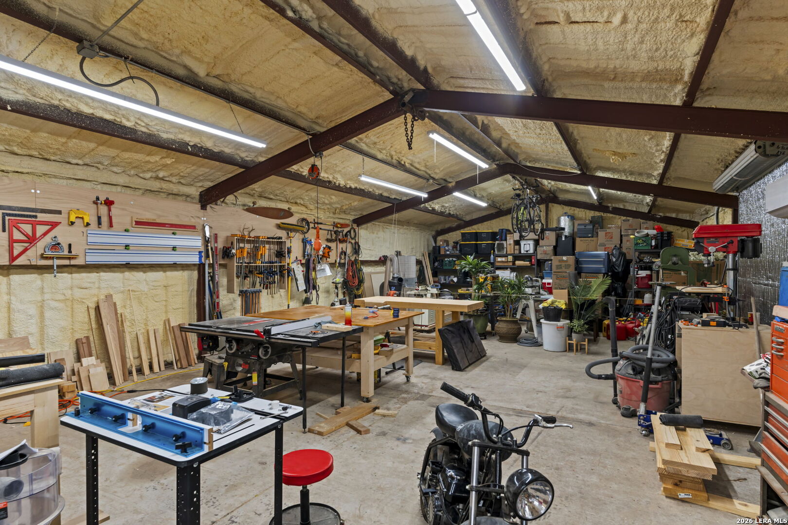 main property photo 49