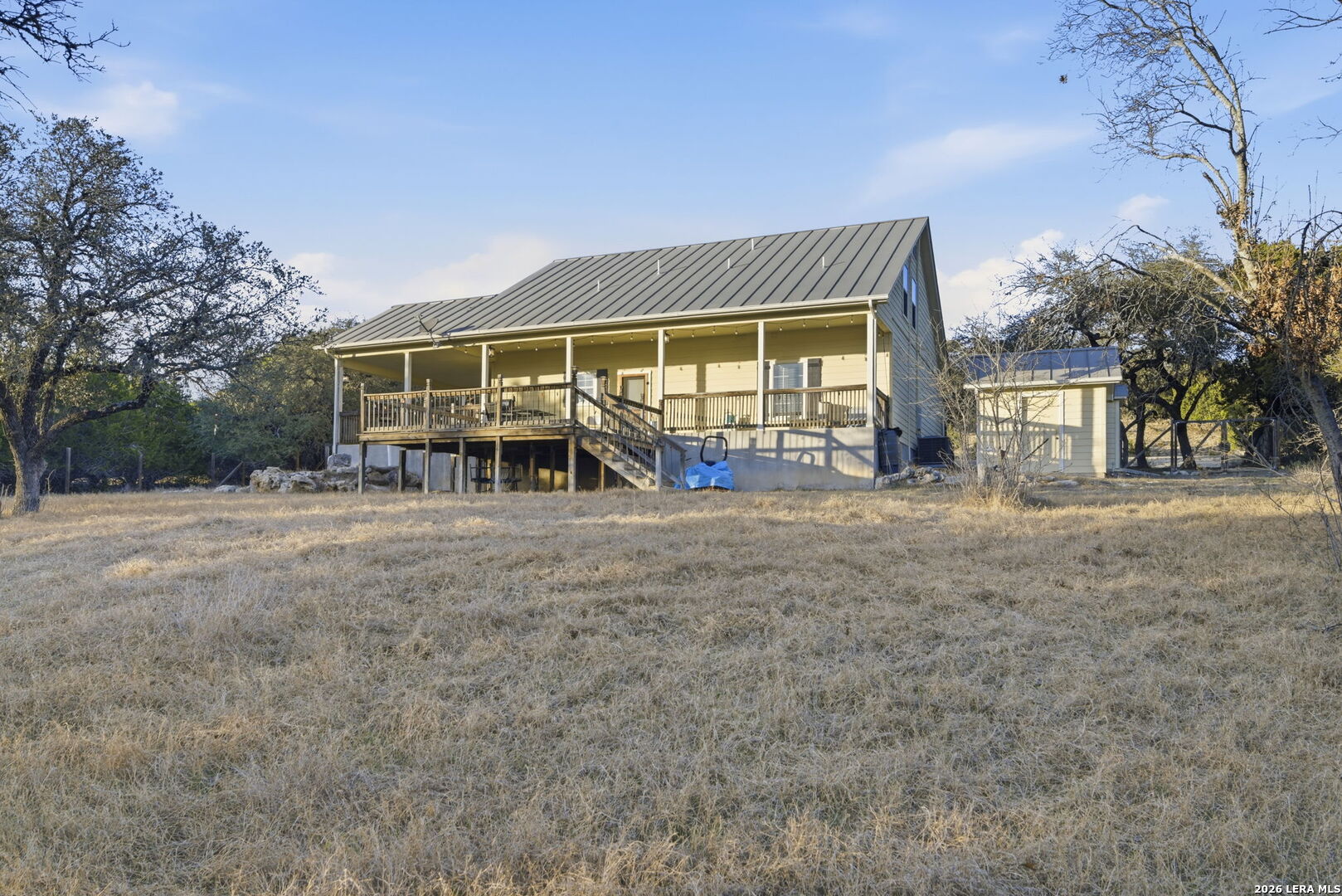 main property photo 30
