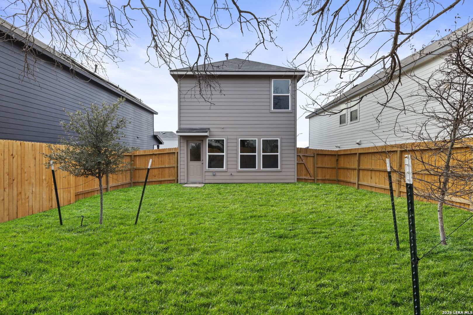 main property photo 18